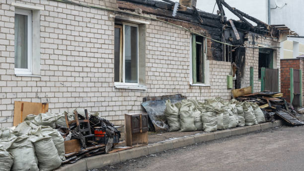 24/7 Emergency Fire Damage Removal experts in Oakwood, IL